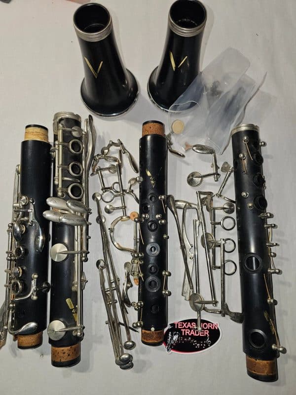 Vito V40 Bb Clarinet Replacement Parts / Keys