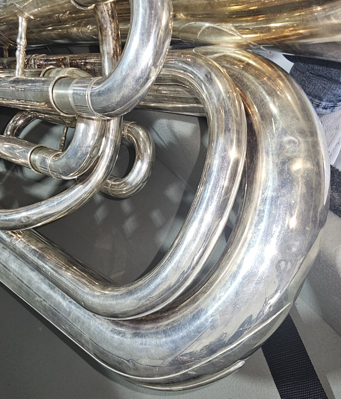 Mack Brass Silver TU-210s Bb 4 Rotary Valve Tuba - Image 2